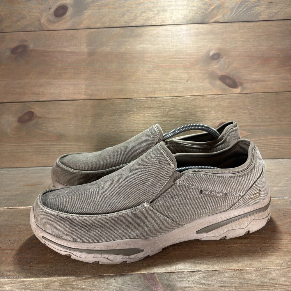 Skechers Creston Moseco Mens size 10.5 shoes Taupe Canvas Slip On Moc loafers